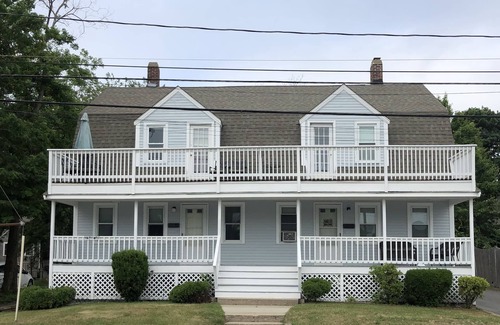 Plymouth Condo | LOCATION! Waterfront Retreat in historic downtown Plymouth