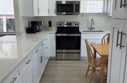 Fort Myers Beach House | Location! Welcome To Bare Feet Retreat. Steps From Times Square And The Beach