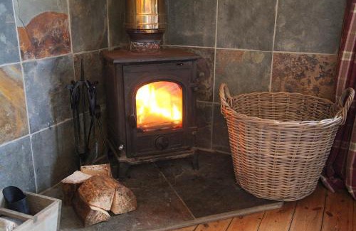 Dallavich Cabin | Loch Aweside Forest Cabins