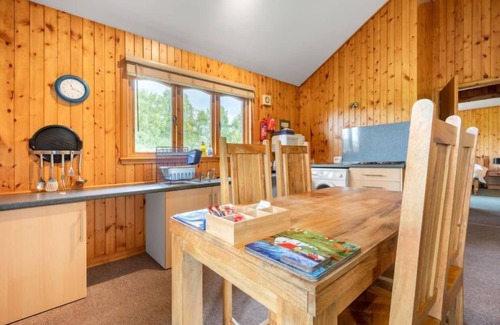Glen Urquhart House | Loch Meilke 2 Bed by Interhome