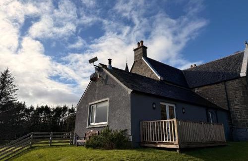 Mallaig Apartment | Loch Morar Private Suite