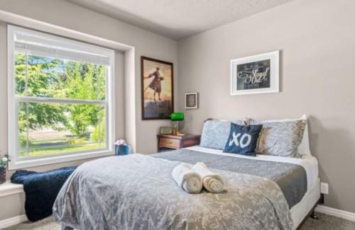 Meridian House | Lochsa fun in new Meridian WD and King Bed