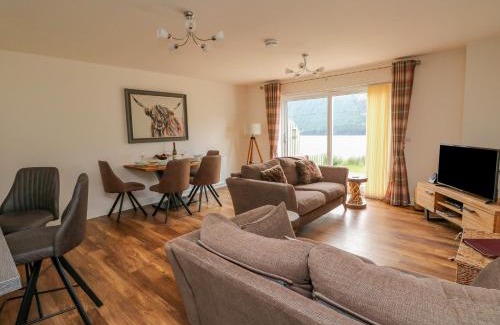 Spean Bridge Apartment | Lochy Lookout