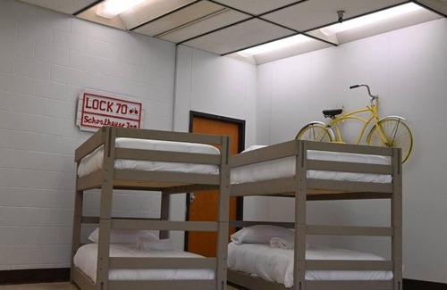 Green Spring Apartment | Lock 70 - Schoolhouse Inn
