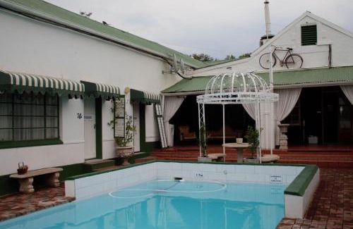 Vryburg Cabin | Lockerbie Lodge