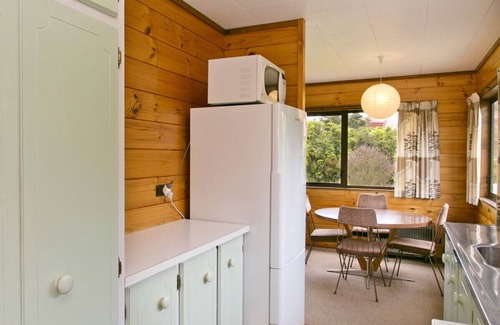 Kuratau Cottage | Lockwood at The Lake - Kuratau Bach
