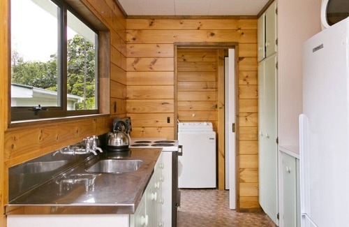 Kuratau Cottage | Lockwood at The Lake - Kuratau Bach