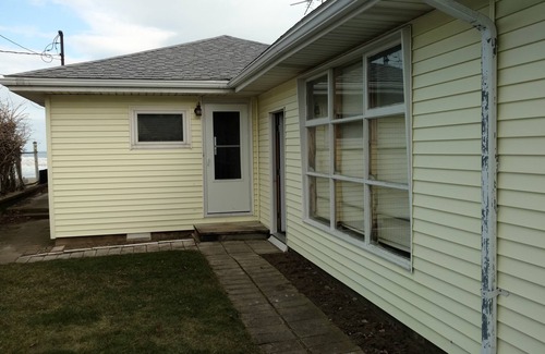Oak Harbor Cottage | Locust Point Beach Cottage