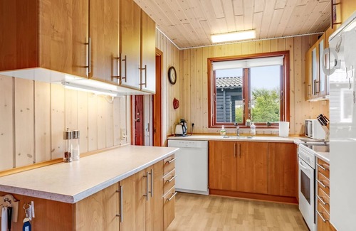 Næsby Strand House | "Lodden" - 600m from the sea by Interhome