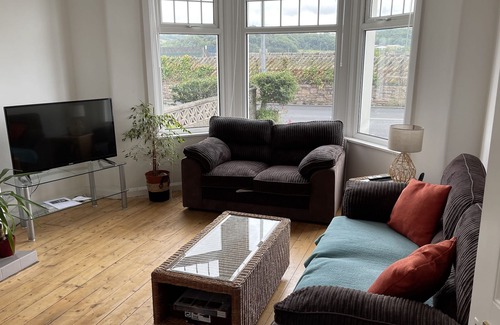 Deganwy House | Lodestar, 5 Bedroom House with self-contained Ground Floor Apartment,