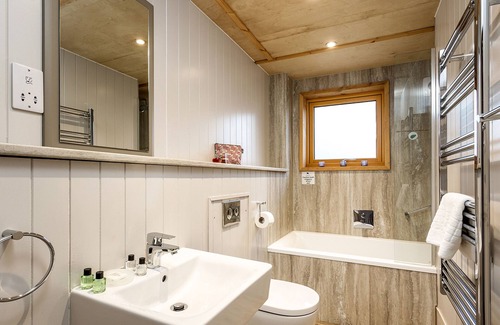 Corfe Castle Cottage | LODGE 1, pet friendly, character holiday cottage in Corfe Castle