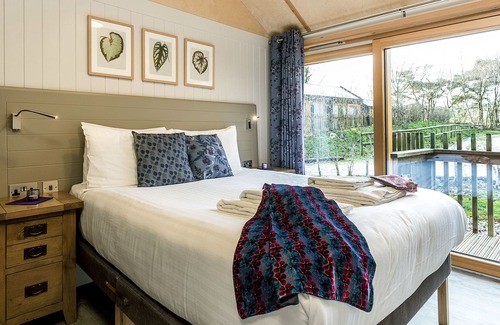 Corfe Castle Cottage | LODGE 10, family friendly, character holiday cottage in Corfe Castle