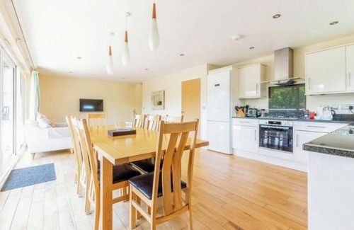 Winnard's Perch House | Lodge 101 - Waterfront location within 5* Resort