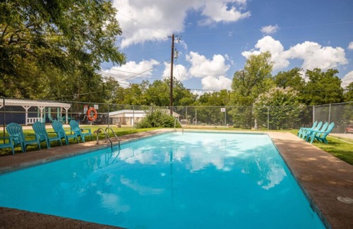 Burnet Apartment | Lodge 54 -Cozy Room right off the Lodge