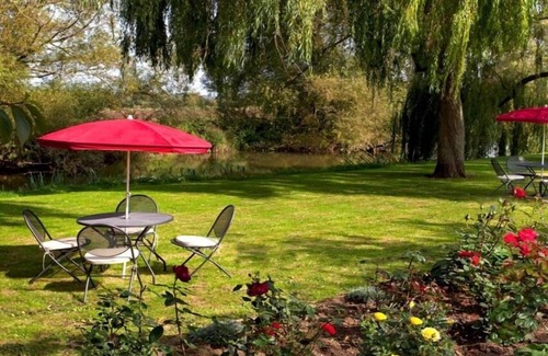 Oxford Apartment | Lodge at Cherbridge Lodges – Riverside lodges short lets (business or holidays)