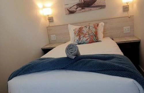 Port Edward Cabin | Lodge Azure