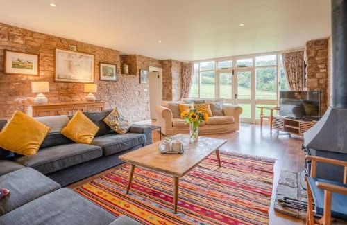 Lydney House | Lodge Barn