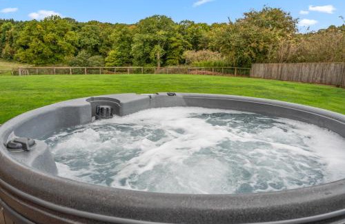 Lydney House | Lodge Barn