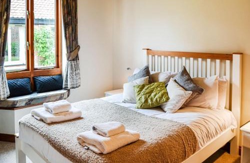 Irstead House | Lodge Farm Barn
