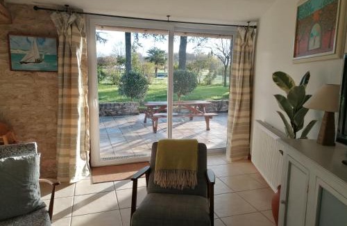 Saint-Ciers-sur-Bonnieure House | Lodge in Saint-Ciers-Sur-Bonnieure