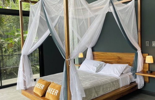 La Fortuna Cabin | Lodge in the Tropical Forest Arenal Volcano View