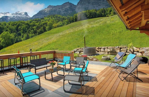 Les Clefs Ski Chalet | Lodge La Source - luxury French Alps break 12p, indoor pool - OVO Network