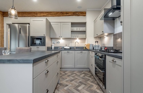 Strathkinness Ski Chalet | Lodge No 23 | Hot Tub | St Andrews Lodge Park