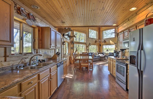 Wakenda Cabin | Lodge on 240 Acres w/Deck, Grill & Fire Pit!