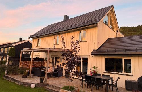 Orkanger Villa | Lodge Orkanger - Spacious Comfort - Designed for family moments