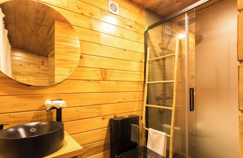 Biscoitos Cabin | (Lodge Vista Floresta)