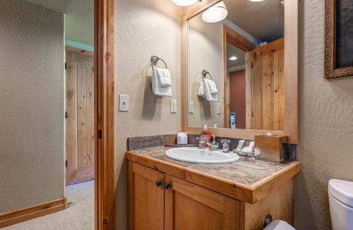 Deer Valley Hotel | Lodges at Deer Valley - #2220