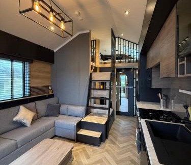 Aberaeron House | Lodges at Moody Meadows