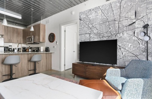 Midtown Apartment | Lodgeur | Buzzing & chic 1BR loft | Midtown