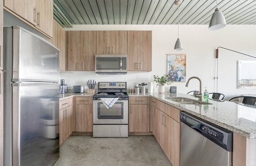 Midtown Apartment | Lodgeur | Hip & stylish modern 1BR loft | Midtown