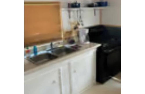 Tulelake RV Rental | Lodging 8, Queen, full bath & kitchen with hot water