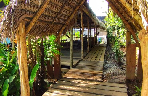 Leticia Cottage | Lodging and tours queen arriera Amazonas Colombia