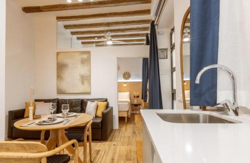 Barceloneta Apartment | Lodging Apartments Almirall Beach B1