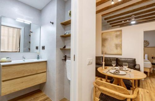 Barceloneta Apartment | Lodging Apartments Almirall Beach B1