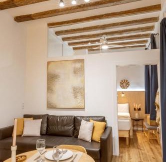 Barceloneta Apartment | Lodging Apartments Almirall Beach B1