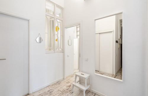 El Parc i la Llacuna del Poblenou Apartment | Lodging Apartments Pere IV