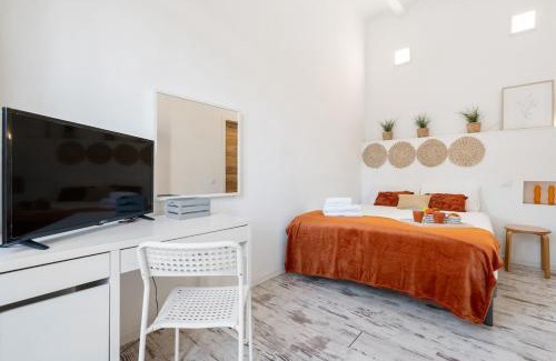 El Parc i la Llacuna del Poblenou Apartment | Lodging Apartments Pere IV