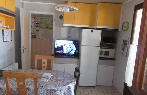Cenac-et-Saint-Julien Apartment | Lodging france dordogne