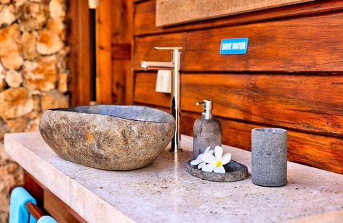 Rote Island House | Loedi Bungalows Rote