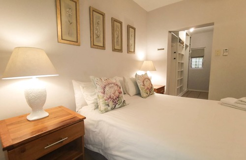 Hoedspruit House | Loerie Guesthouse