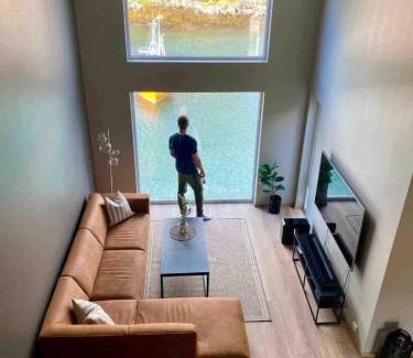 Ballstad Apartment | Lofoten seaview