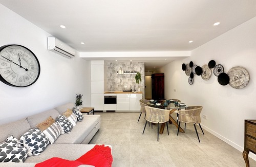 Marbella City Centre Apartment | Loft 18 Beach Front Marbella - EaW Homes