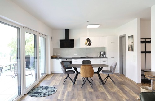 Treis-Karden Apartment | Loft 3 with covered balcony and fantastic panoramic view of the Moselle, near Elz Castle