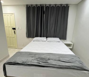 Muquicaba Apartment | Loft 305A com Ar Condicionado no Bairro Muquiçaba, bem localizado para negócios e fácil acesso para todas as praias e montanhas da cidade - sem vaga de garagem