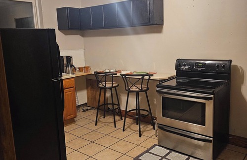 Logan Apartment | Loft 3n 1-bedroom apartment in terrific Logan with Wi-Fi, AC