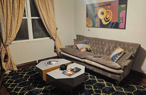 Logan Apartment | Loft 3n 1-bedroom apartment in terrific Logan with Wi-Fi, AC
